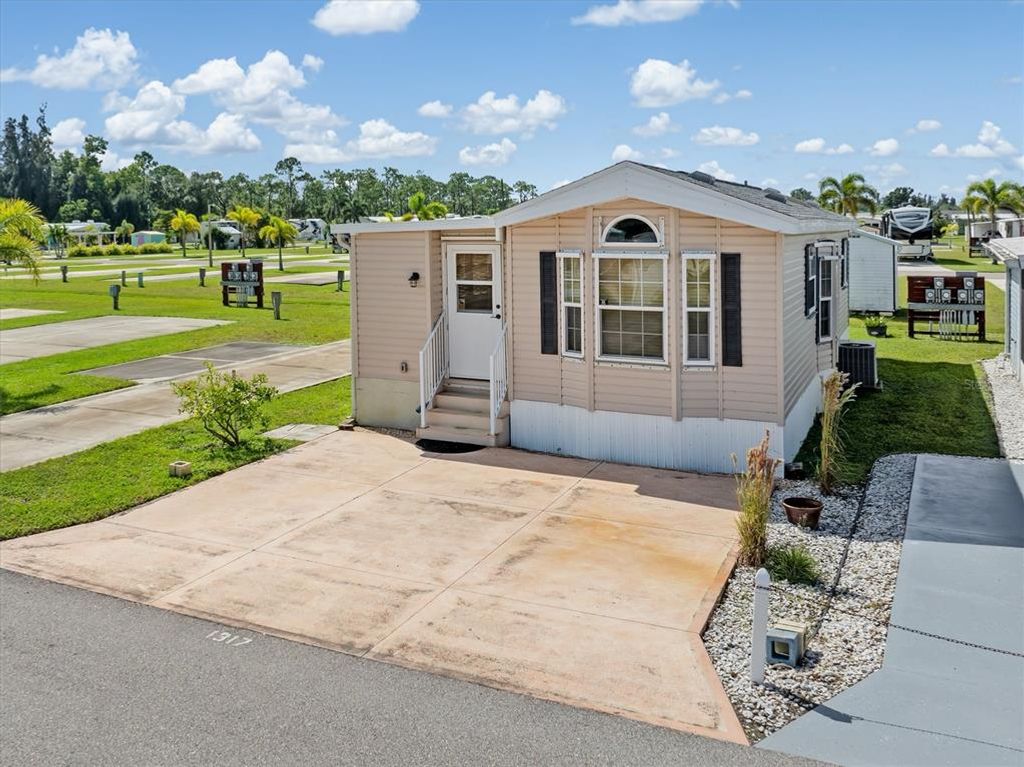 1317 TROUT, Punta Gorda, FL 33950
