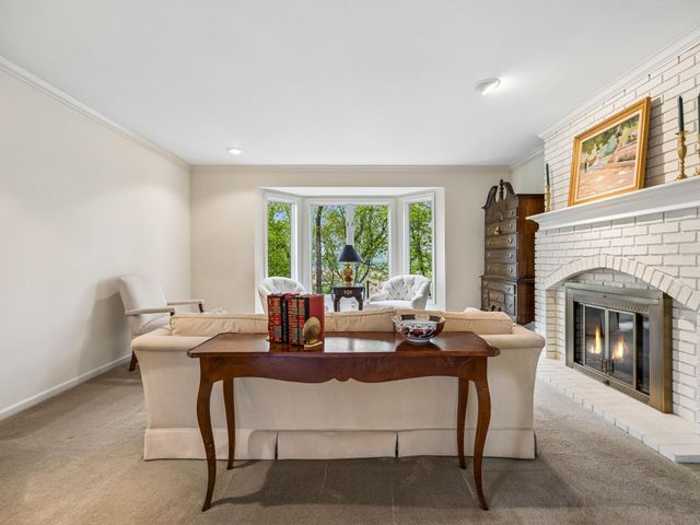 11202 Mount Curve Road, Eden Prairie, MN 55347