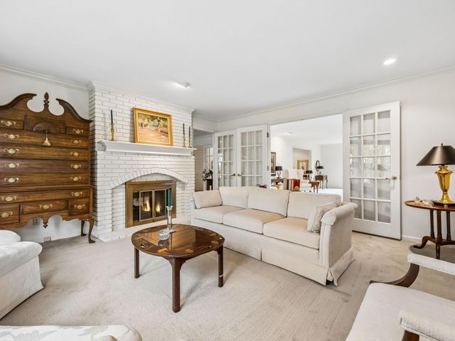 11202 Mount Curve Road, Eden Prairie, MN 55347