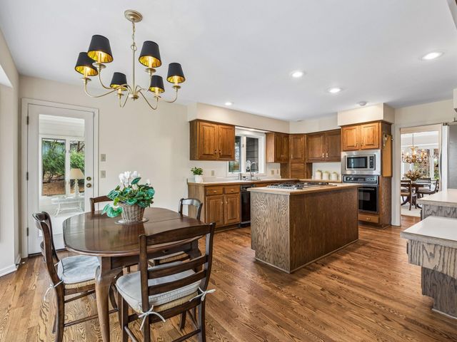 11202 Mount Curve Road, Eden Prairie, MN 55347
