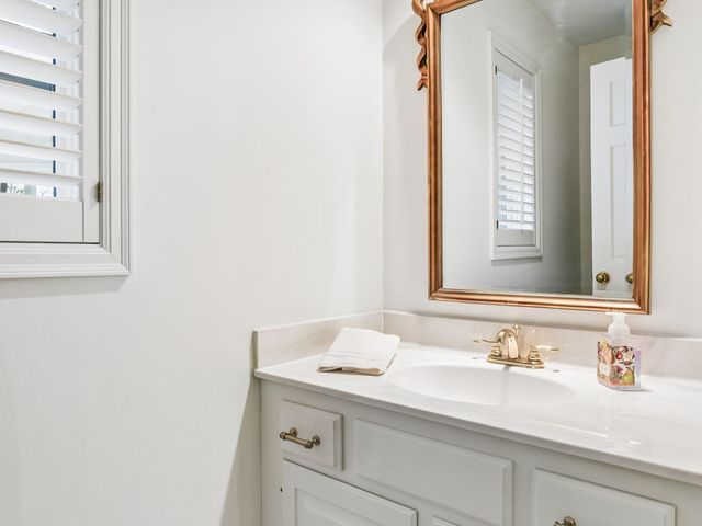 11202 Mount Curve Road, Eden Prairie, MN 55347