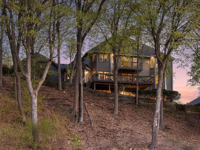11202 Mount Curve Road, Eden Prairie, MN 55347