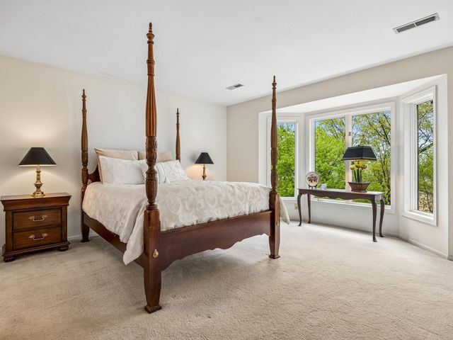 11202 Mount Curve Road, Eden Prairie, MN 55347