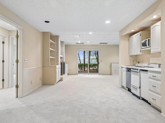 11202 Mount Curve Road, Eden Prairie, MN 55347