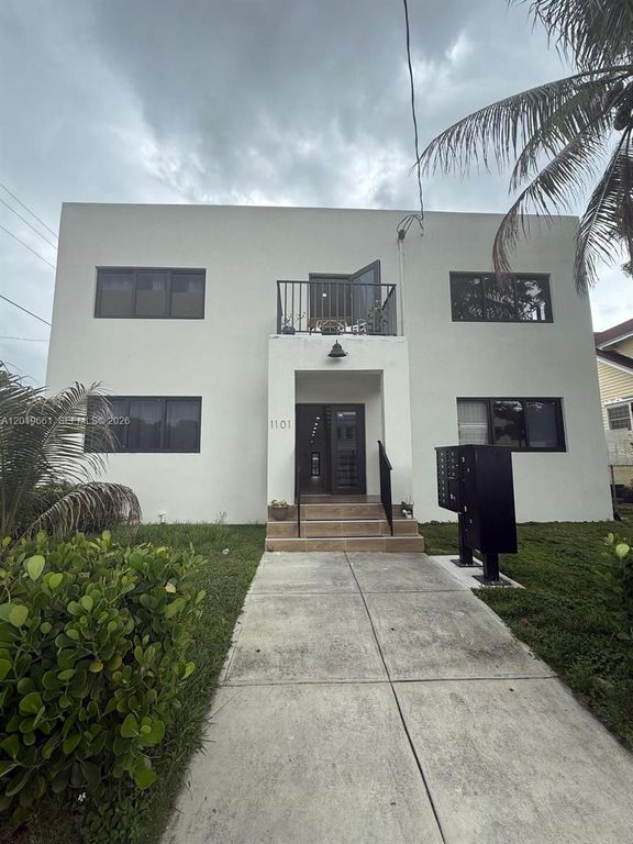 1101 SW 12th Ct 7, Miami, FL 33135