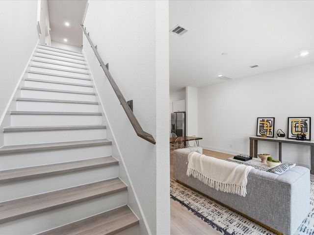 1014 Upside Wheatley Lane, Houston, TX 77091