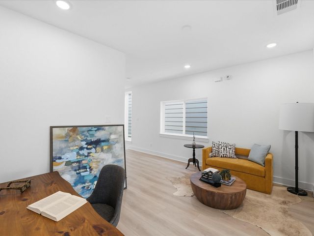 1014 Upside Wheatley Lane, Houston, TX 77091