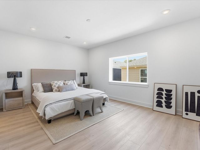 1014 Upside Wheatley Lane, Houston, TX 77091