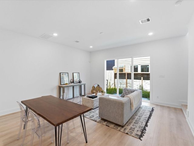 1014 Upside Wheatley Lane, Houston, TX 77091
