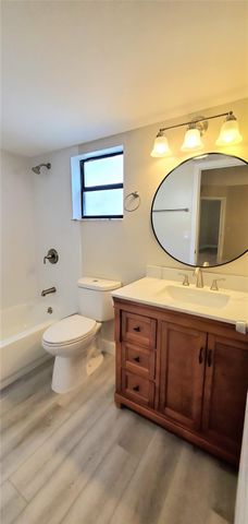 3013 NW 92nd Avenue, Coral Springs, FL 33065