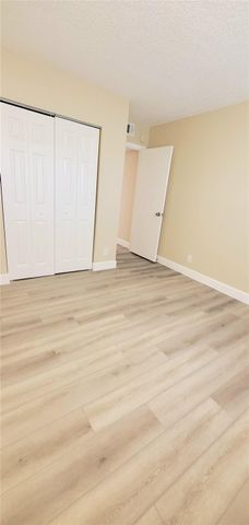 3013 NW 92nd Avenue, Coral Springs, FL 33065