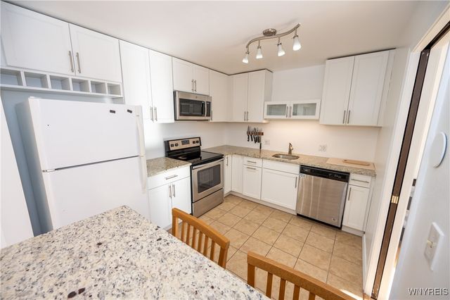 11 Georgian Lane 7, Amherst, NY 14221