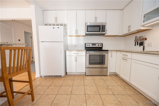 11 Georgian Lane 7, Amherst, NY 14221