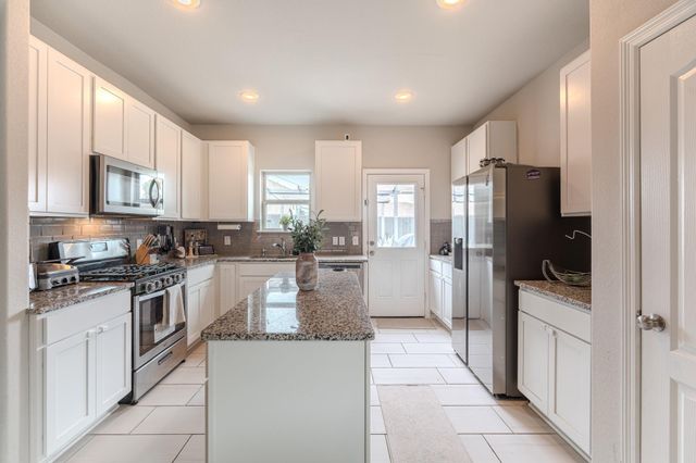 25847 Hickory Pecan Trail, Tomball, TX 77375