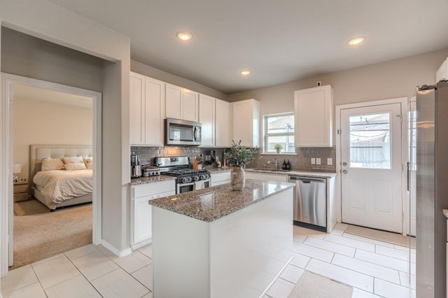 25847 Hickory Pecan Trail, Tomball, TX 77375