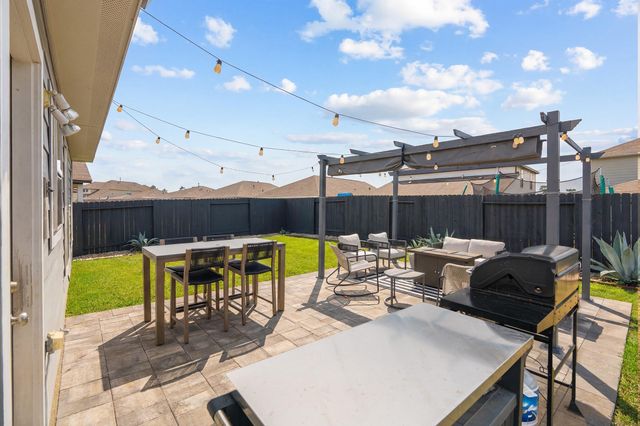 25847 Hickory Pecan Trail, Tomball, TX 77375