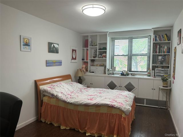99-05 59 Ave 5C, Corona, NY 11368