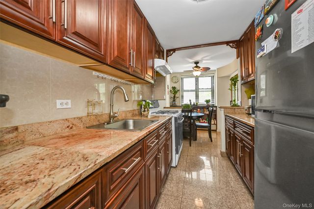 99-05 59 Ave 5C, Corona, NY 11368