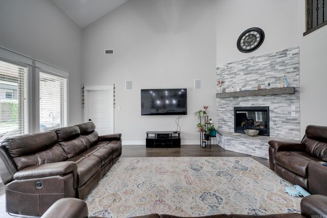 2475 Lilac Drive, Conway, AR 72034