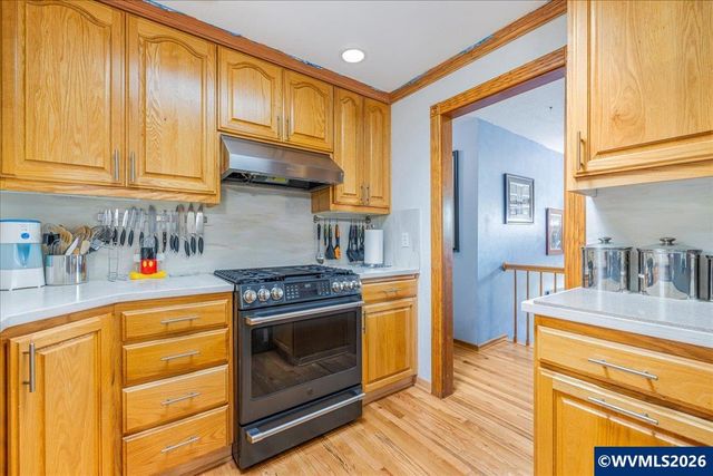 2398 Cole Rd S, Salem, OR 97306