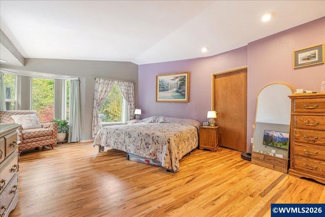 2398 Cole Rd S, Salem, OR 97306