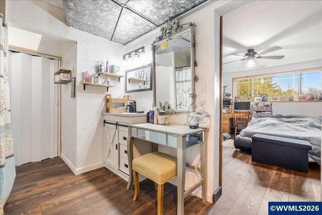 2398 Cole Rd S, Salem, OR 97306