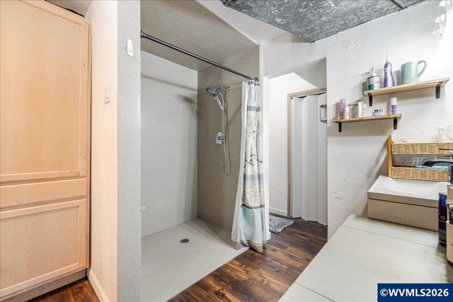 2398 Cole Rd S, Salem, OR 97306