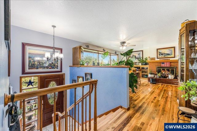 2398 Cole Rd S, Salem, OR 97306