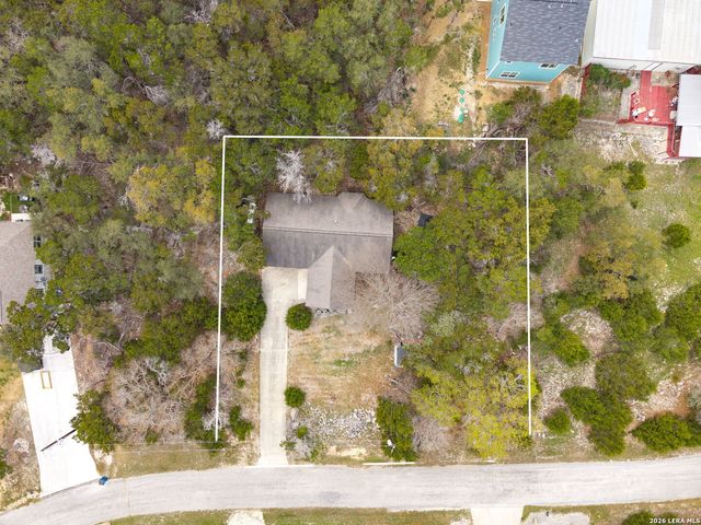 1548 VALLEY FRST, Canyon Lake, TX 78133