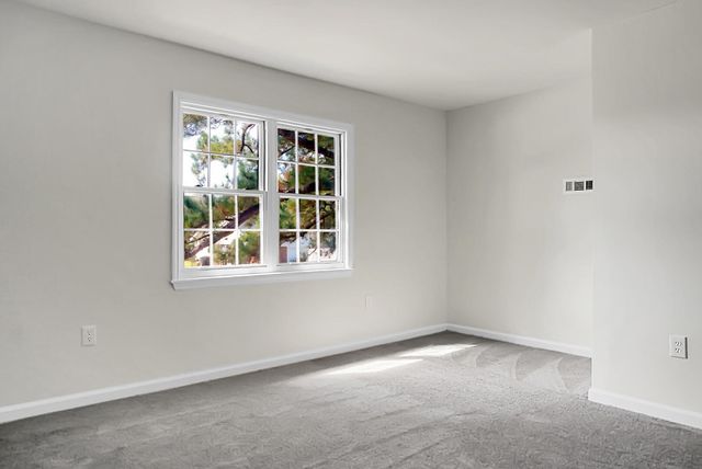 7650 Oldridge Road, North Charleston, SC 29418