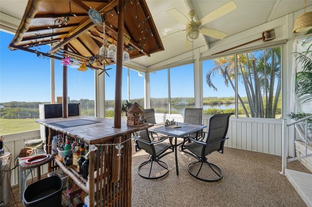 554 PARKWOOD AVENUE, North Port, FL 34287