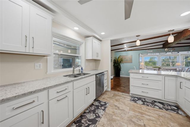 554 PARKWOOD AVENUE, North Port, FL 34287