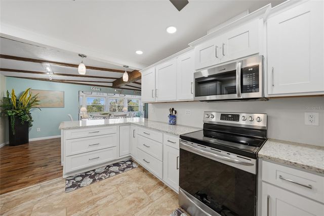 554 PARKWOOD AVENUE, North Port, FL 34287