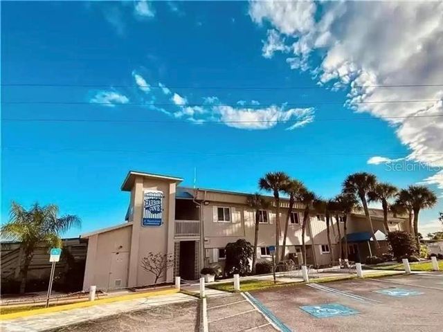 554 PARKWOOD AVENUE, North Port, FL 34287