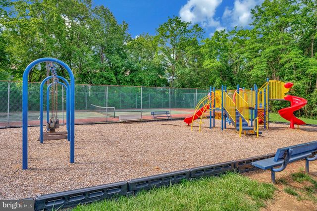 205 CLUB HOUSE RD, Fredericksburg, VA 22406