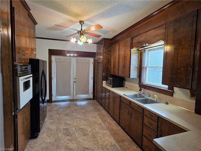 6045 Bringle Ferry Road, Salisbury, NC 28146