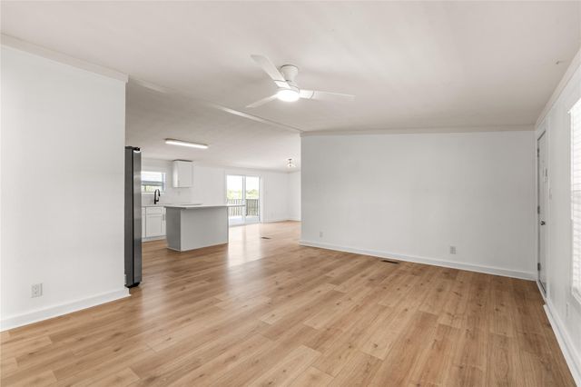 5632 Fm 1094, Sealy, TX 77474