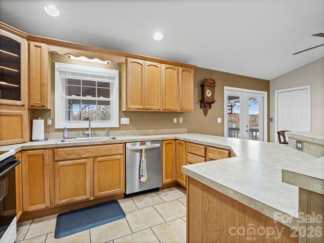 80 Pottery Terrace Trail, Flat Rock, NC 28731