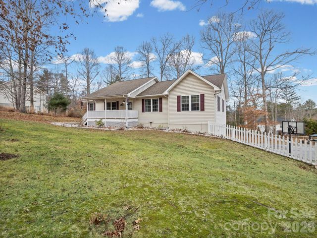 80 Pottery Terrace Trail, Flat Rock, NC 28731