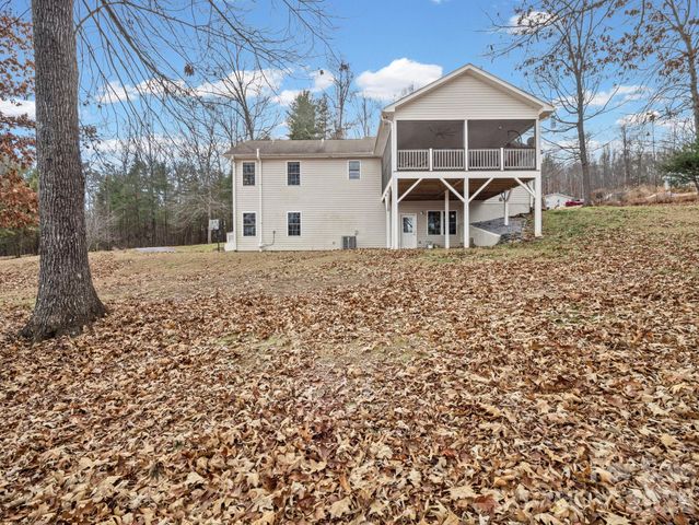 80 Pottery Terrace Trail, Flat Rock, NC 28731