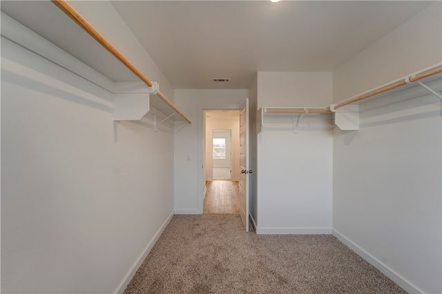 139 S Maroon Avenue, Fayetteville, AR 72704