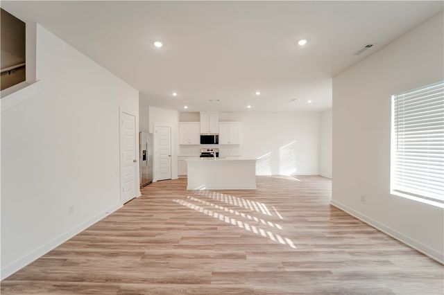 139 S Maroon Avenue, Fayetteville, AR 72704