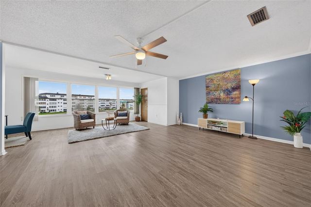 6025 SHORE BOULEVARD S 304, Gulfport, FL 33707