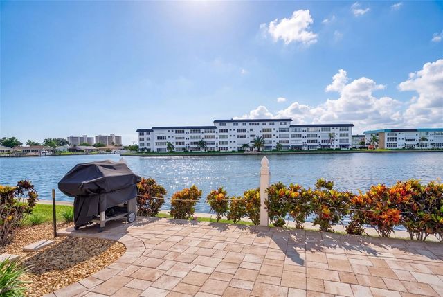 6025 SHORE BOULEVARD S 304, Gulfport, FL 33707