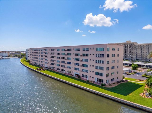 6025 SHORE BOULEVARD S 304, Gulfport, FL 33707