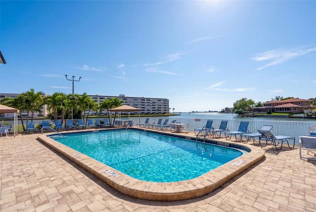 6025 SHORE BOULEVARD S 304, Gulfport, FL 33707