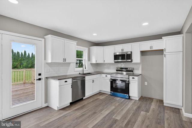 1770 OBERLIN RD, Middletown, PA 17057