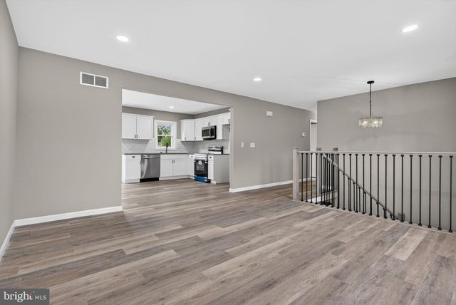 1770 OBERLIN RD, Middletown, PA 17057