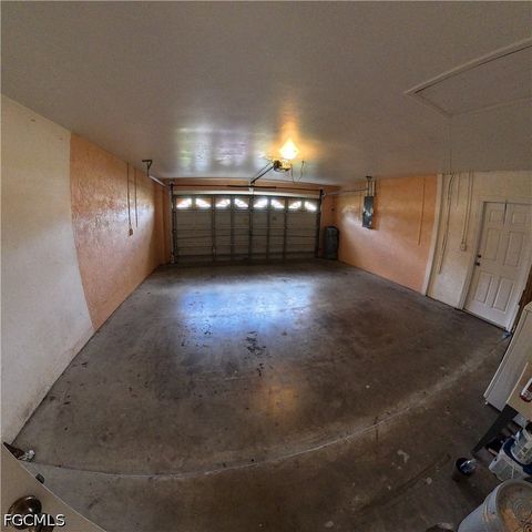 546 Whispering Wind BEND, Lehigh Acres, FL 33974