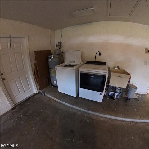 546 Whispering Wind BEND, Lehigh Acres, FL 33974